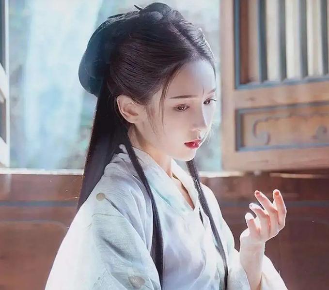 2025年7月6号出生女宝宝八字缺什么？是什么命查询？