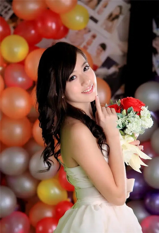 2025年11月25号出生女宝宝八字缺什么？是什么命查询？