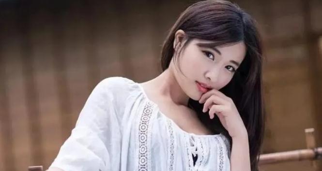 2026年8月22号出生女宝宝八字缺什么？是什么命查询？